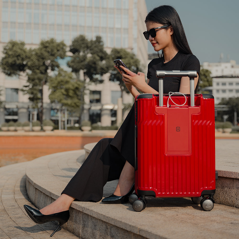 Heys Tekno 21 Inch Carry-on - Red | Tech Traveler Luggage