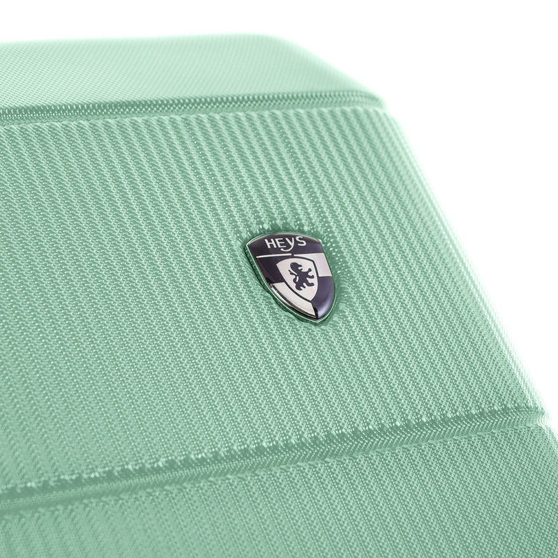 Neo 21" Carry-on